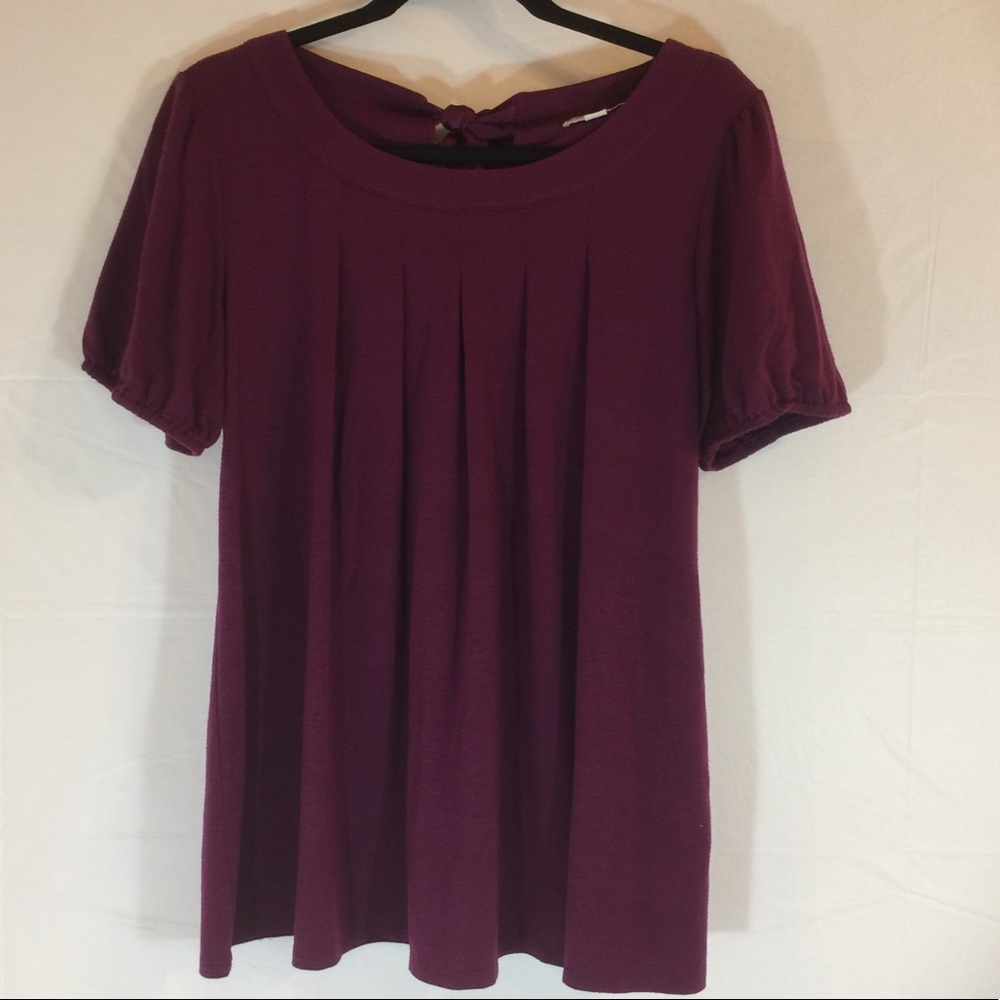 Maroon maternity shirt